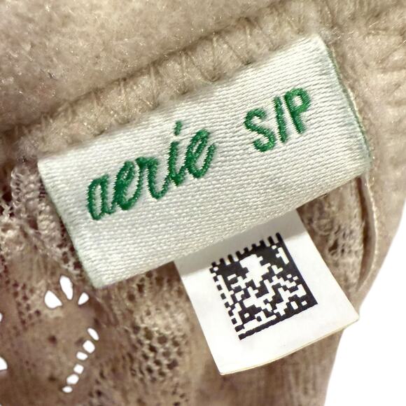 Aerie lace bralette with padded inserts included - women's small - Picture 7 of 8